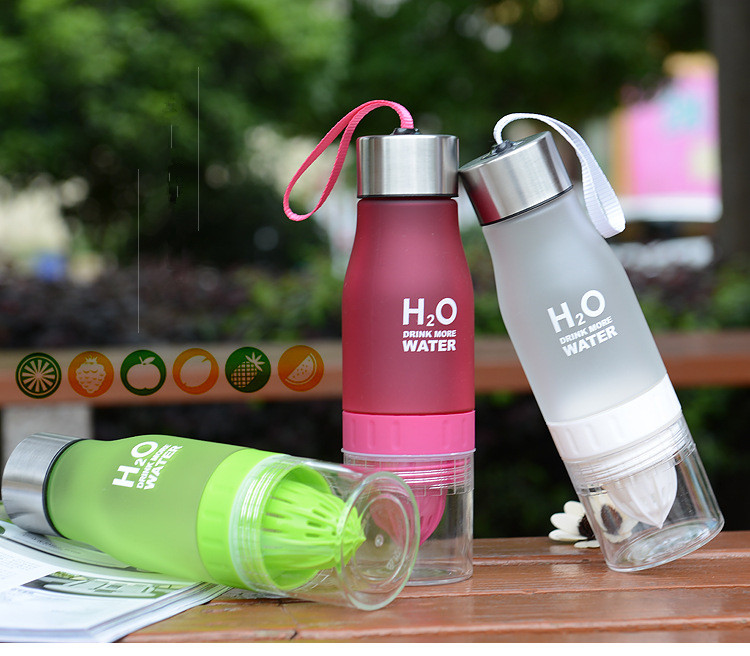 650ml H2O Lemon Juice Water Bottle Fruit Infuser Drinkware Sport Shaker Cute Water Drinking Bottles BPA Free Tomato Waterbottle