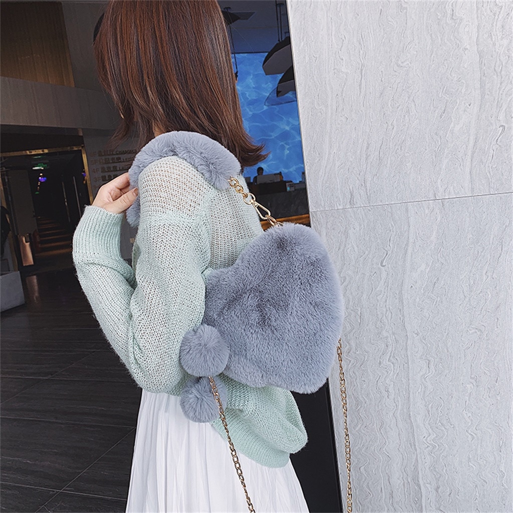 MAIOUMY Fashion Women Handbags New Cute Fluffy Fur Crossbody Bags Female Heart Shaped Ladies Phone Shoulder Bag Purse Handbag