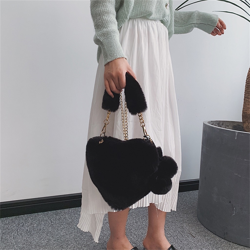 MAIOUMY Fashion Women Handbags New Cute Fluffy Fur Crossbody Bags Female Heart Shaped Ladies Phone Shoulder Bag Purse Handbag