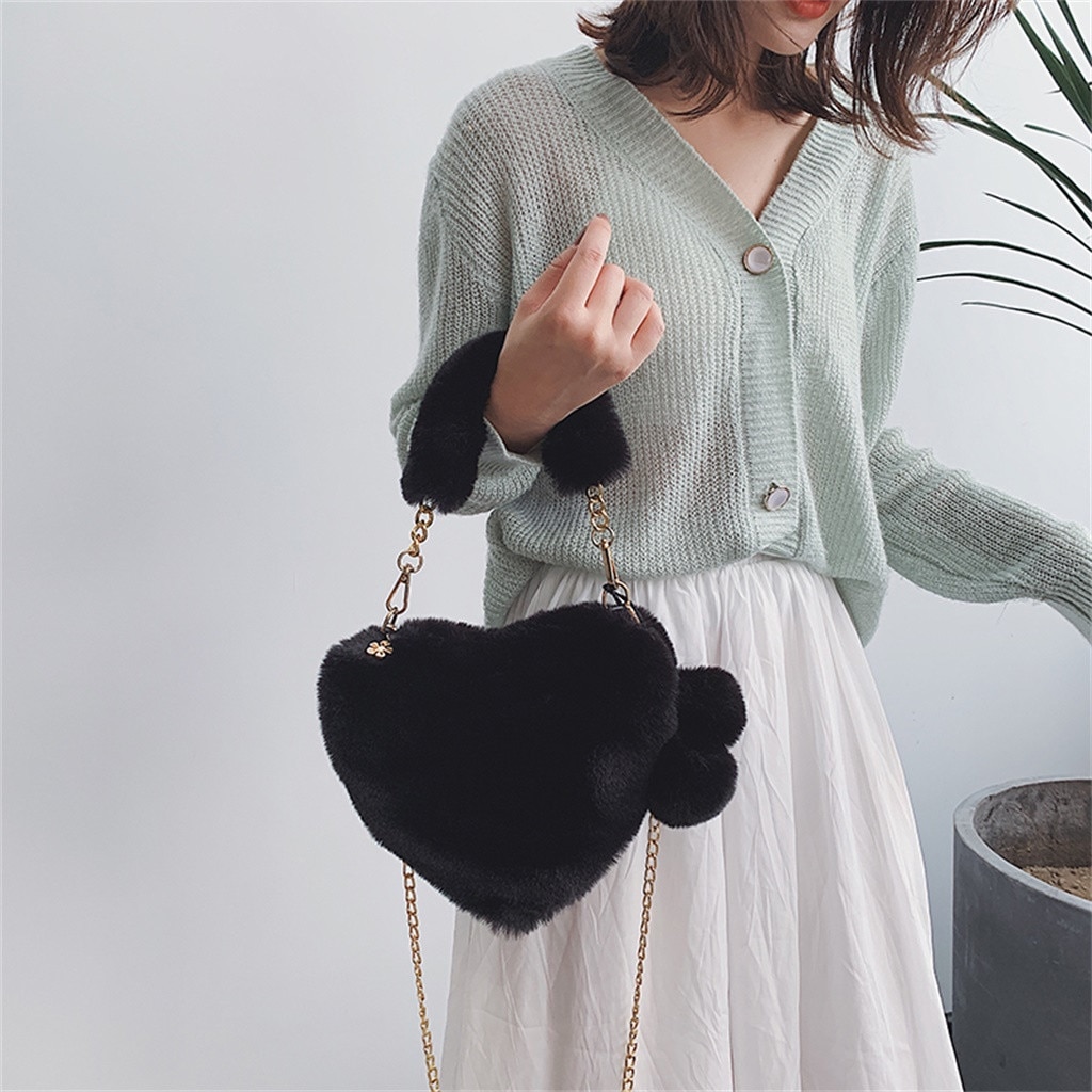 MAIOUMY Fashion Women Handbags New Cute Fluffy Fur Crossbody Bags Female Heart Shaped Ladies Phone Shoulder Bag Purse Handbag