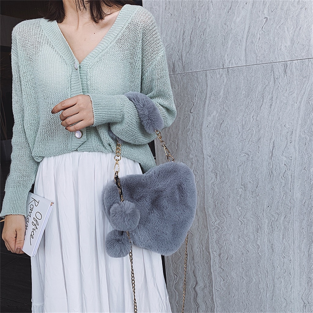 MAIOUMY Fashion Women Handbags New Cute Fluffy Fur Crossbody Bags Female Heart Shaped Ladies Phone Shoulder Bag Purse Handbag