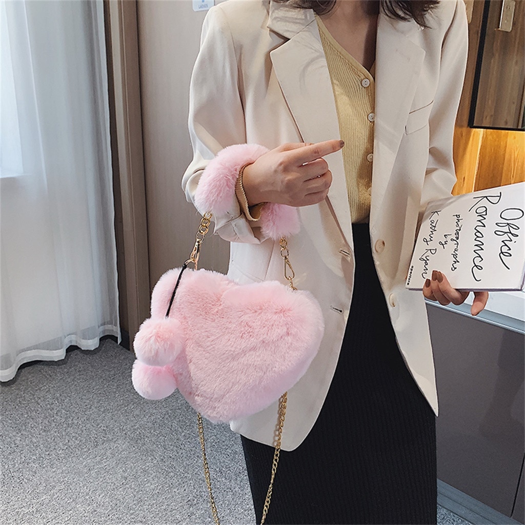 MAIOUMY Fashion Women Handbags New Cute Fluffy Fur Crossbody Bags Female Heart Shaped Ladies Phone Shoulder Bag Purse Handbag